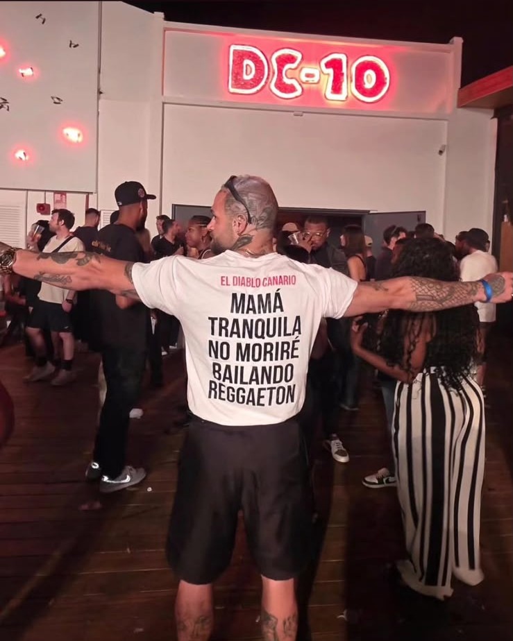 Customer wearing El Diablo Canario at DC-10 in Ibiza